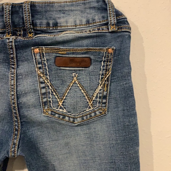 Wrangler Women’s Boot Cut Jeans - Picture 9 of 11